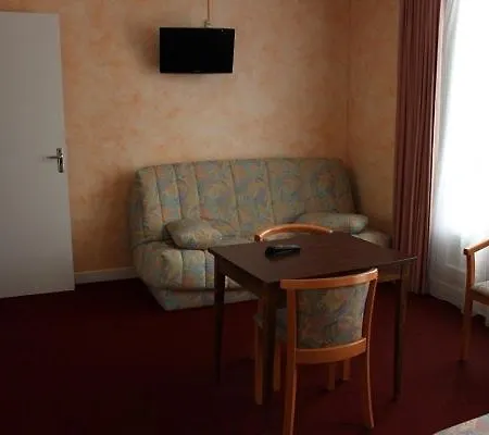 Metropole Hotell 2*